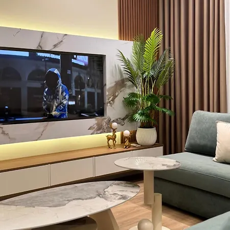 Modern Luxury Apartment-city Center-walk Anywhere * דורס